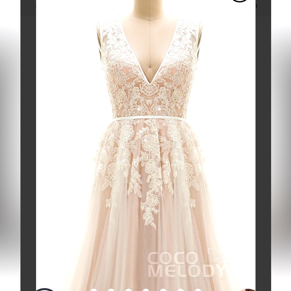 A-Line Court Train Tulle And Lace Wedding Dress, Cocomelody NWT - Picture 2 of 10